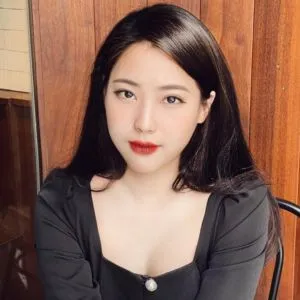 chị Linh